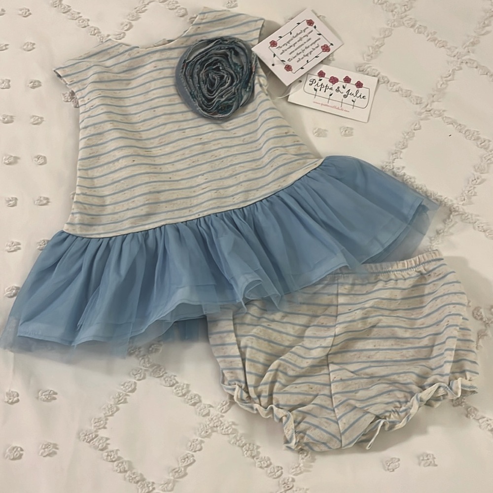 Pippa & Julie outfit